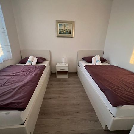 Sea View Apartment Porec Exterior photo