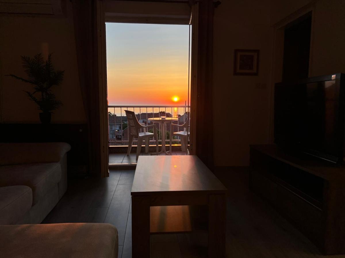 Sea View Apartment Porec Exterior photo